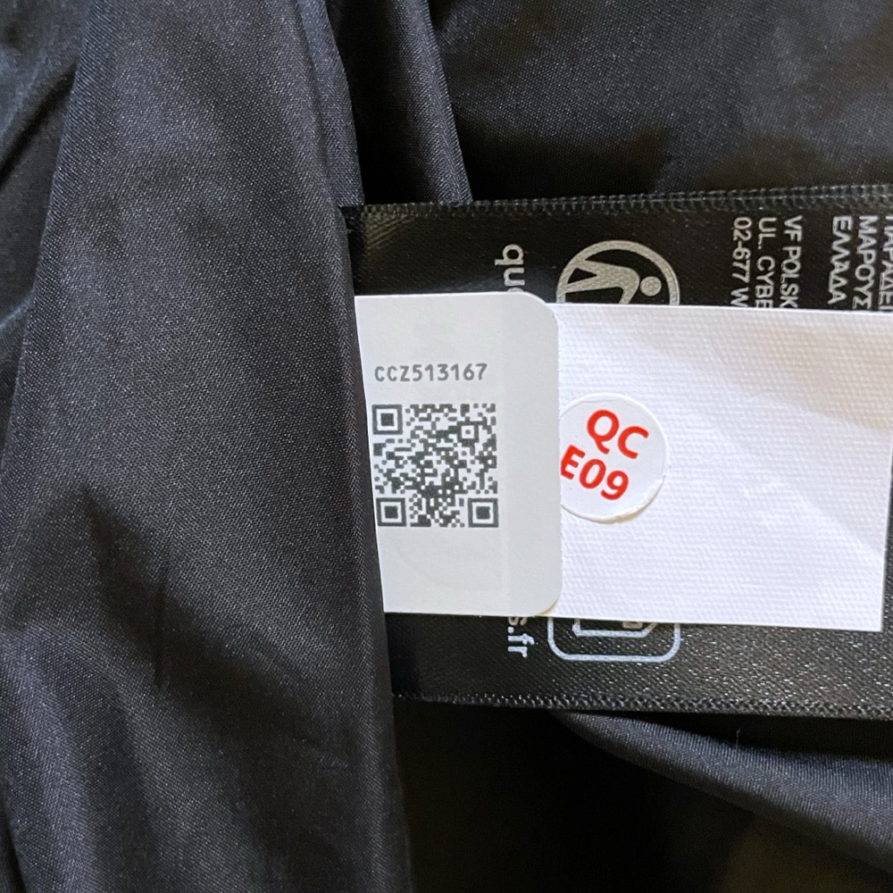 The North Face Black Hooded 3-in-1 Insulated Raincoat - Picture 10 of 11